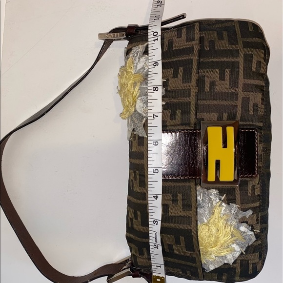 🛑SOLD🛑 Vintage FENDI Zucca Flower Motif Mamma Bucket Shoulder Bag - Picture 13 of 14